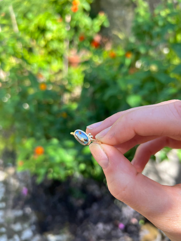 Bague opale d'Australie
Bijoux faits main à Lyon
Créatrice / artisane de bijoux
En or 18 carats
Joaillerie responsable
Sur-mesure