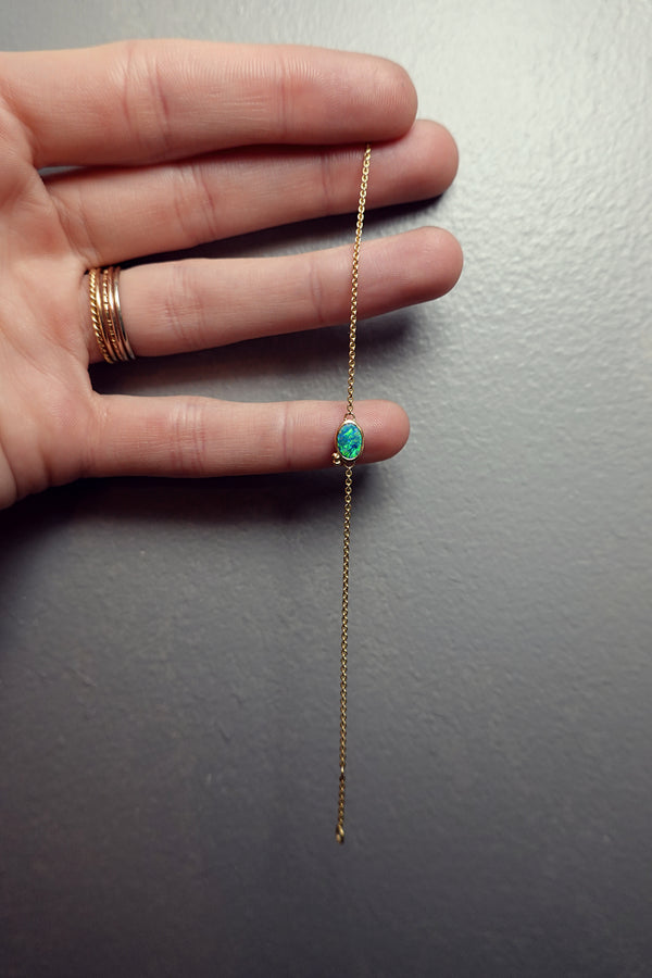 Bracelet opale
Bijoux faits main à Lyon
Créatrice / artisane de bijoux
En or 18 carats
