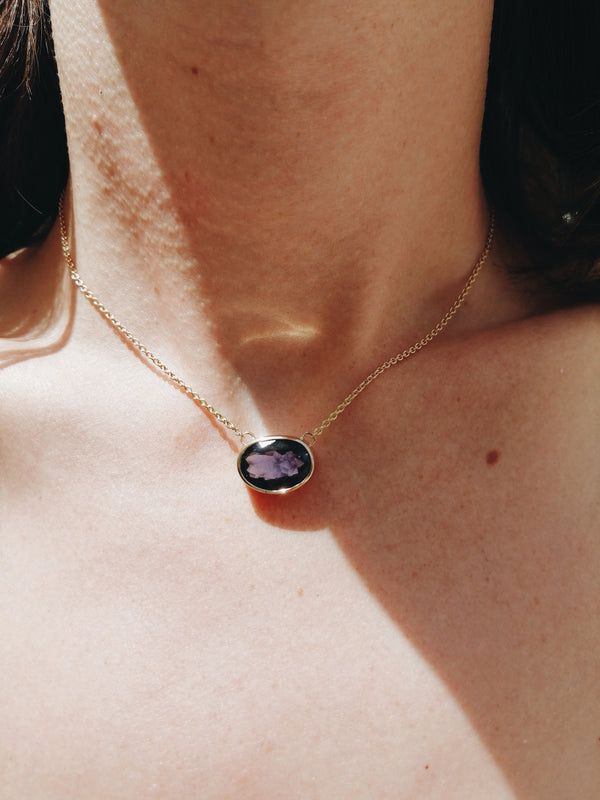 Collier or jaune amethyste
Bijoux faits main à Lyon
Créatrice / artisane de bijoux
En or 18 carats
Joaillerie responsable
Sur-mesure