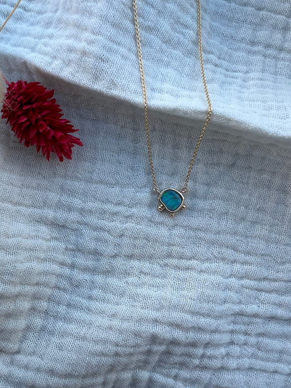 Collier opale
Bijoux faits main à Lyon
Créatrice / artisane de bijoux
En or 18 carats
Joaillerie responsable